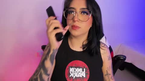 Snapshot of annikamerliahh_ chatting on September 2025 04:14:02 AM Annika online show from September 2025 04:14:02 AM