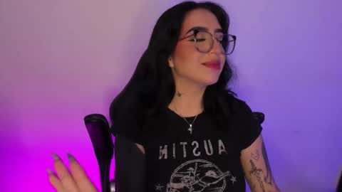 Snapshot of annikamerliahh_ chatting on October 2025 04:34:01 AM Annika online show from October 2025 04:34:01 AM