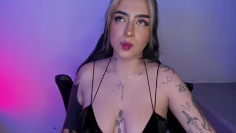 Snapshot of annikamerliahh_ chatting on November 2025 10:21:02 PM Annika online show from November 2025 10:21:02 PM