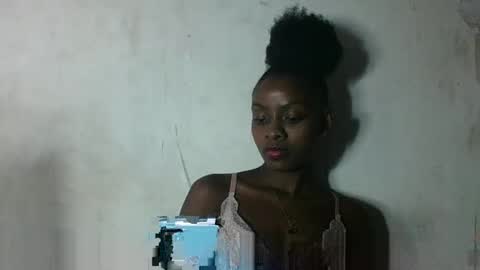 annistella online show from May 2026 11:02:01 PM