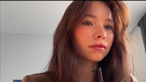 Snapshot of anntics_ chatting on November 2025 09:24:01 AM N antics online show from November 2025 09:24:01 AM