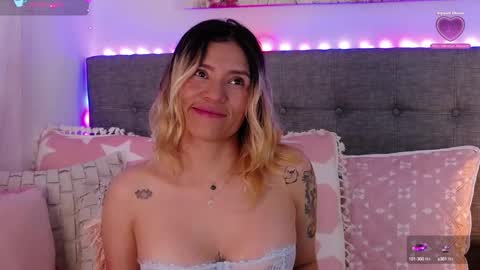 Antonella Lee online show from October 2025 05:58:02 PM