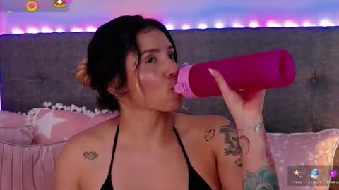 Antonella Lee online show from November 2025 07:58:01 PM