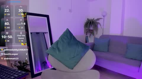 Anntonia Woods  online show from November 2025 05:29:02 AM