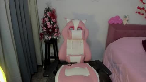 SOFIA INDEPENDENT MODEL online show from December 2024 05:25:01 AM