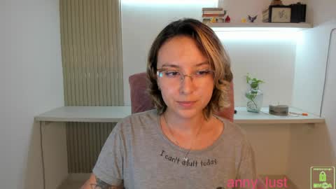 Issabela online show from May 2026 08:06:02 PM