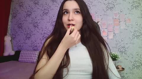 Annie online show from December 2024 05:04:02 AM