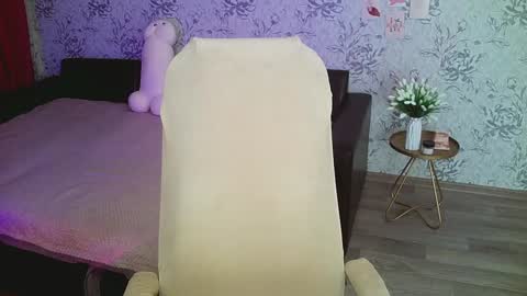 Annie online show from January 2025 04:45:01 AM