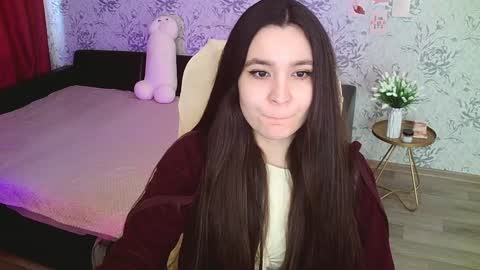 Annie online show from January 2025 07:49:02 AM