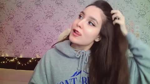 Annie online show from September 2025 04:45:02 AM