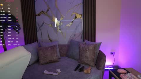 Ana online show from October 2025 12:14:02 PM