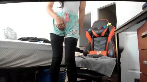 Snapshot of annyhasa chatting on February 2026 03:54:01 PM annyhasa online show from February 2026 03:54:01 PM