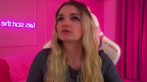 annyraii online show from February 2026 06:33:01 PM