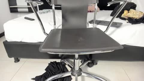 Anny online show from February 2025 11:02:01 PM