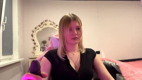Snapshot of annyvibess chatting on May 2026 07:10:02 PM annyvibess online show from May 2026 07:10:02 PM