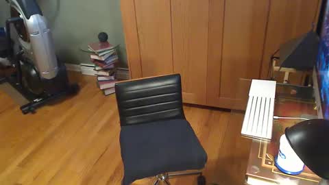 anoaklawnguy online show from October 2025 04:02:01 PM