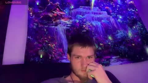 Snapshot of anomalies_ig chatting on January 2025 01:31:02 AM anomalies_ig online show from January 2025 01:31:02 AM