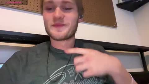 Snapshot of anomalies_ig chatting on January 2025 03:09:01 AM anomalies_ig online show from January 2025 03:09:01 AM