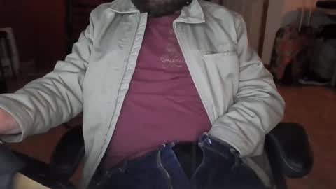 Snapshot of anontraveller chatting on November 2025 01:27:02 AM anontraveller online show from November 2025 01:27:02 AM