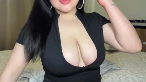 Snapshot of anora_sunny chatting on December 2025 06:36:02 PM Any online show from December 2025 06:36:02 PM