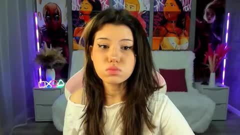 Anora online show from November 2025 01:00:02 PM