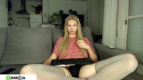 Snapshot of anorsel chatting on February 2025 10:59:02 AM Sexy Ladybug online show from February 2025 10:59:02 AM