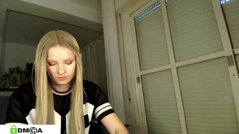 Snapshot of anorsel chatting on February 2025 02:10:02 PM Sexy Ladybug online show from February 2025 02:10:02 PM