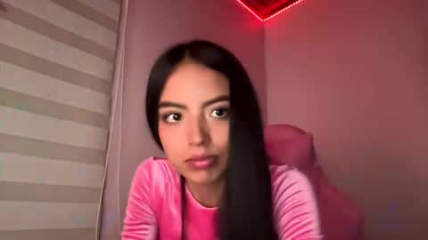 anotella_aa online show from November 2025 11:26:01 PM