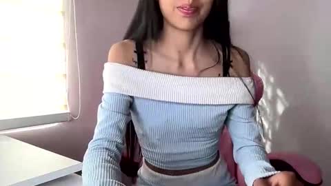 anotella_aa online show from November 2025 08:32:01 PM