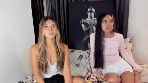 anotella_aa online show from May 2026 11:14:02 PM