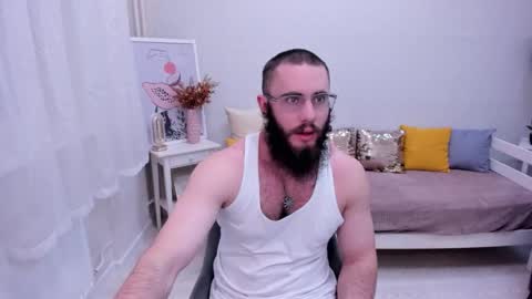 Snapshot of ant_power chatting on December 2025 10:07:02 PM Ant online show from December 2025 10:07:02 PM