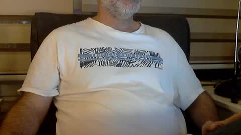 Snapshot of antheris chatting on October 2025 07:48:02 PM antheris online show from October 2025 07:48:02 PM