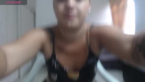 Snapshot of anthonela_queen chatting on November 2025 12:59:01 PM Anthonela Queen online show from November 2025 12:59:01 PM