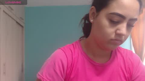 Snapshot of anthonela_queen chatting on December 2025 12:10:01 PM Anthonela Queen online show from December 2025 12:10:01 PM