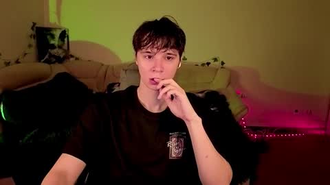 Snapshot of anthonycutie chatting on February 2026 04:02:01 AM Anthony online show from February 2026 04:02:01 AM