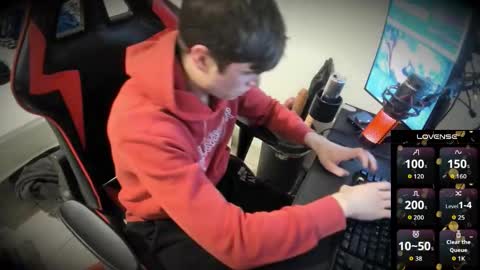 Snapshot of anthonyloveseks chatting on December 2025 04:01:02 PM Anthony online show from December 2025 04:01:02 PM