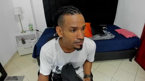       online show from December 2024 09:09:02 PM