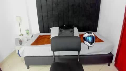       online show from January 2025 12:11:01 AM