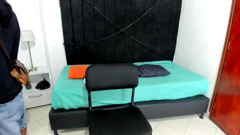       online show from September 2025 12:33:01 AM