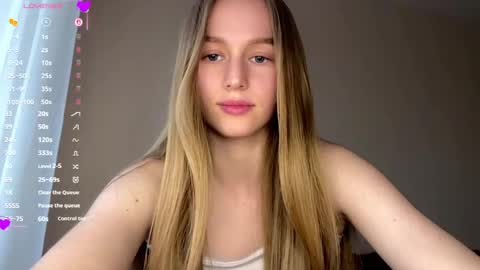 Viktoria online show from May 2026 03:17:01 PM