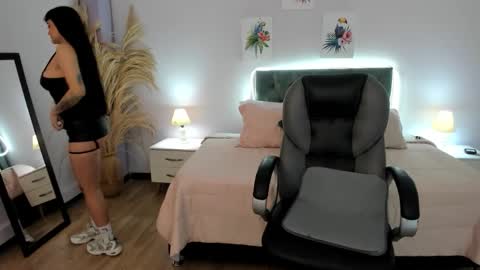 Anto online show from November 2025 12:05:02 PM