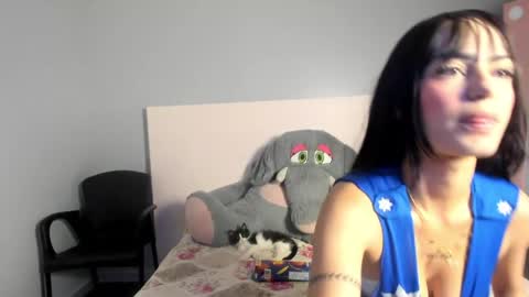antonella bratzz online show from May 2026 10:25:01 PM