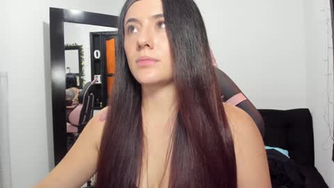 Snapshot of antonella_naughty1 chatting on January 2025 07:59:02 PM antonella online show from January 2025 07:59:02 PM