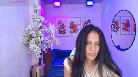 Antonella.  online show from April 2026 12:36:01 PM