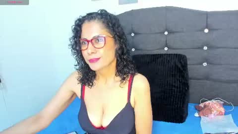 Snapshot of antonella_rizzo01 chatting on June 2026 08:44:02 PM antonella_rizzo01 online show from June 2026 08:44:02 PM
