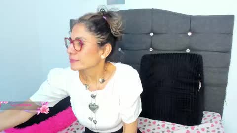 Snapshot of antonella_rizzo01 chatting on June 2026 03:25:01 AM antonella_rizzo01 online show from June 2026 03:25:01 AM