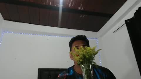 Snapshot of antonella_y_tayrone chatting on September 2025 11:49:01 PM antonella_y_tayrone online show from September 2025 11:49:01 PM