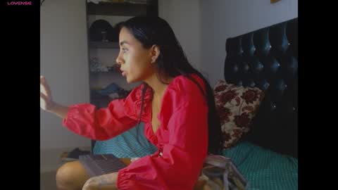 Snapshot of antonellaandnoah chatting on January 2025 09:22:01 PM AntonellaAndNoah online show from January 2025 09:22:01 PM