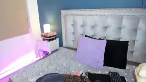 Sarah online show from February 2025 12:45:02 PM