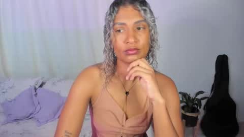 Sarah online show from October 2025 03:40:02 PM